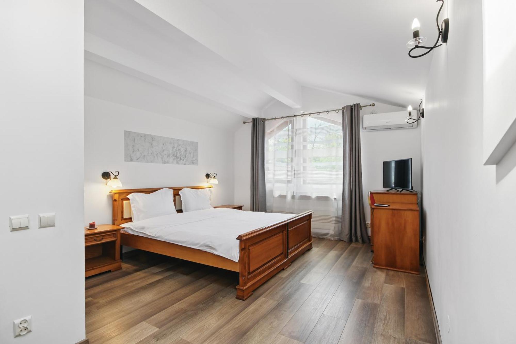 Casa Galand Hotel Parscov Luaran gambar