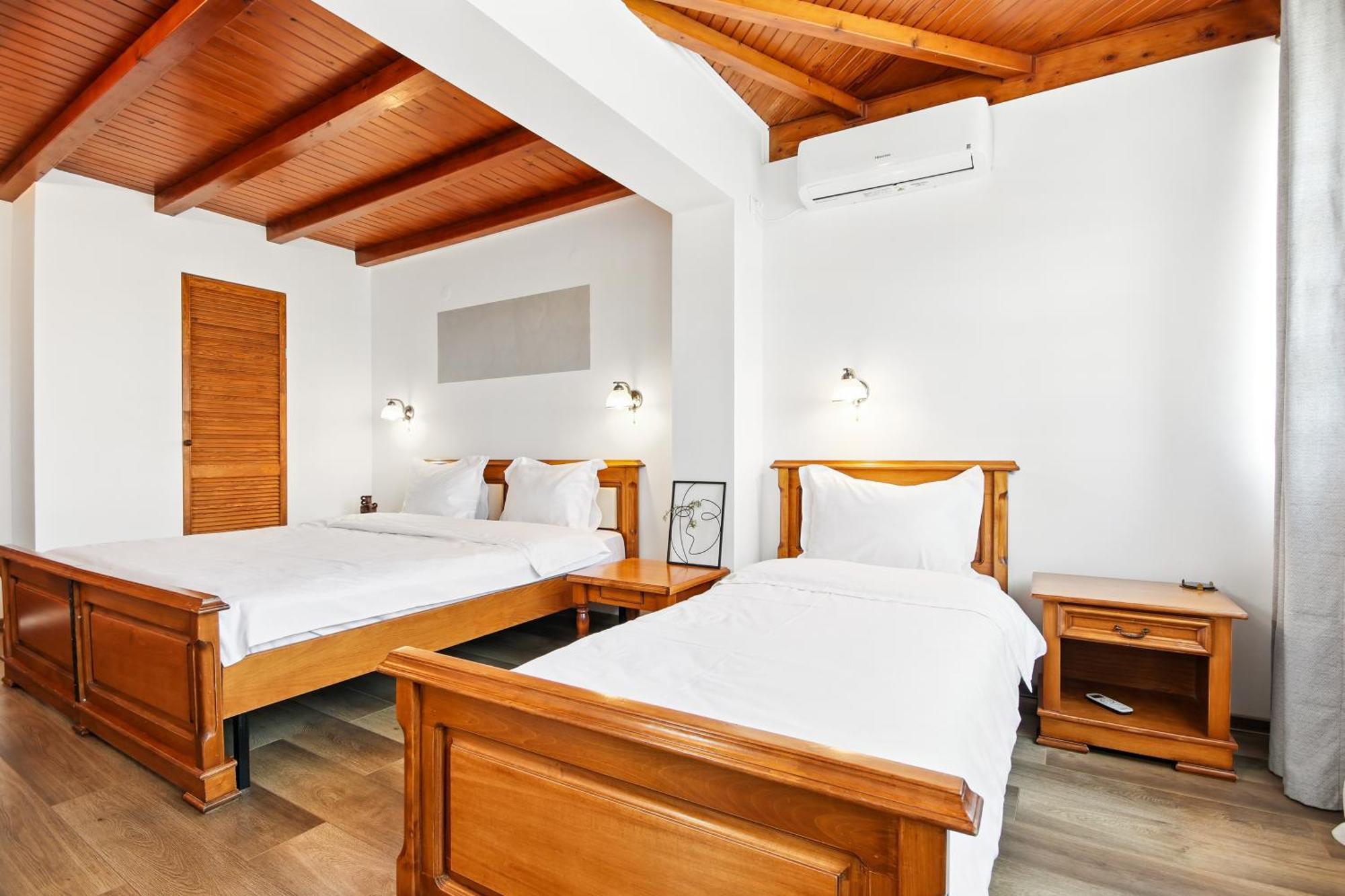Casa Galand Hotel Parscov Luaran gambar