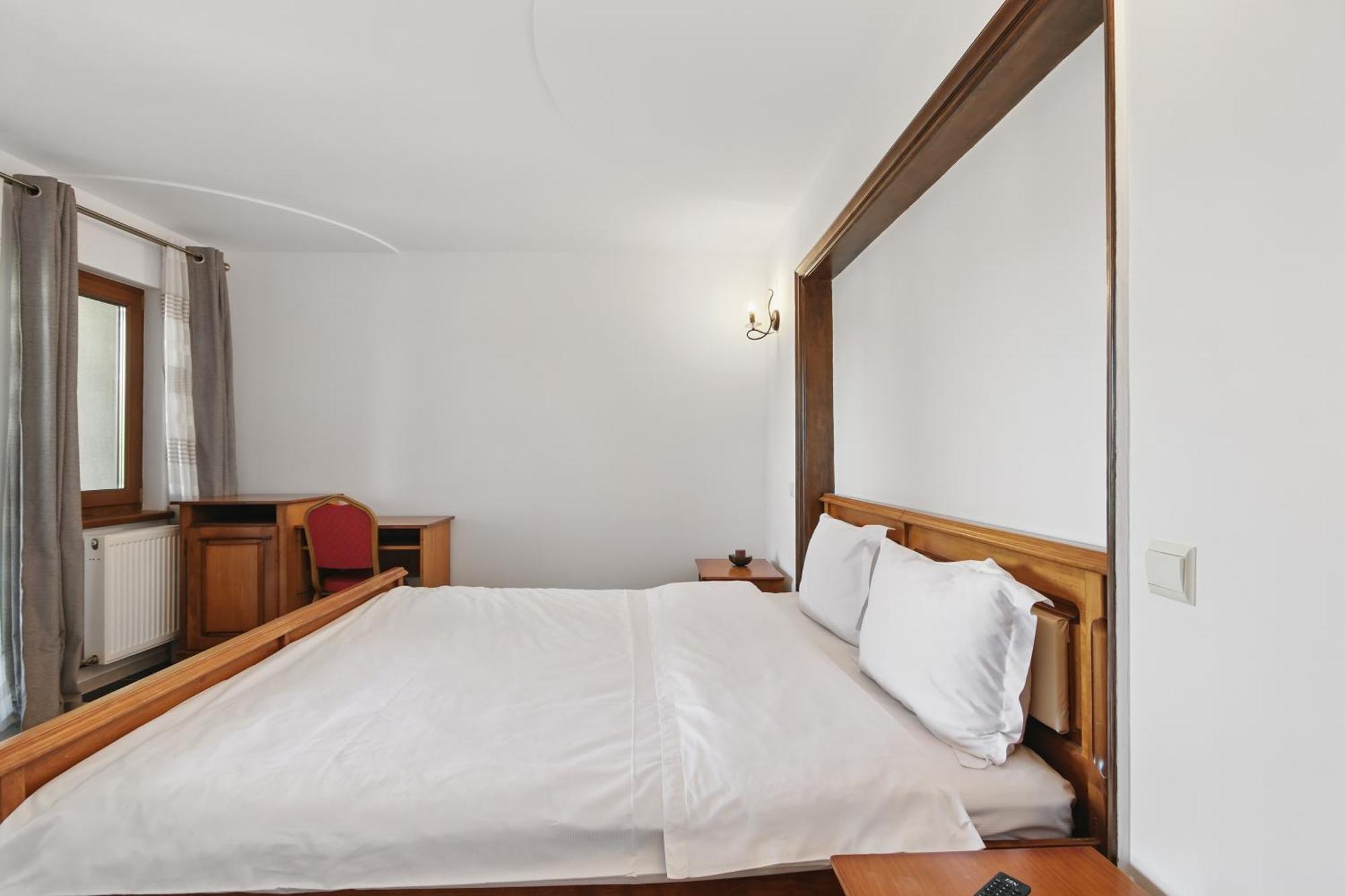 Casa Galand Hotel Parscov Luaran gambar